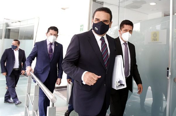 Silvano Aureoles llega al Senado con propuestas para tipificar delitos electorales