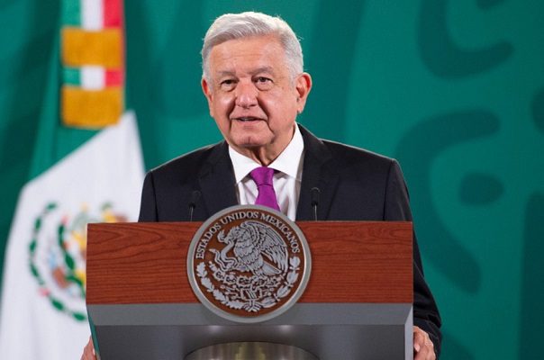 AMLO asegura que entrega de dinero a su hermano "es un asunto personal"