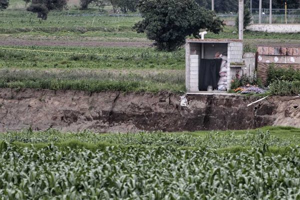 IPN se deslinda de estudio sobre socavón, presentado por el gobierno de Puebla