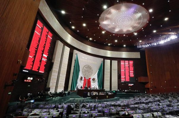 Alistan convocatoria para votar desafueros de Mauricio Toledo y Saúl Huerta