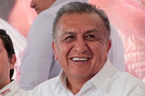 Posponen discusión de periodo extraordinario para tratar desafuero de Huerta y Toledo