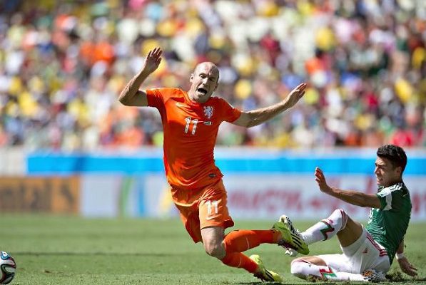 Arjen Robben vuelve a anunciar su retiro del futbol profesional