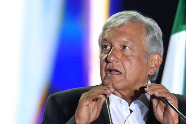 Familia de AMLO e integrantes de gabinete incluidos en lista de Pegasus