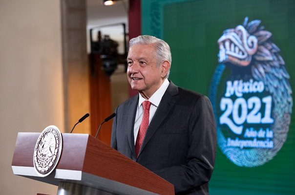 AMLO asegura que su gobierno no espía a nadie, pero que ha sido víctima