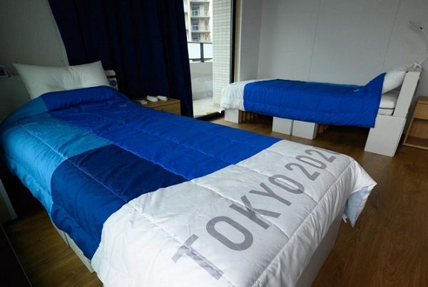 Atletas de Tokyo 2020 desmienten mito de las camas 'antisexo'