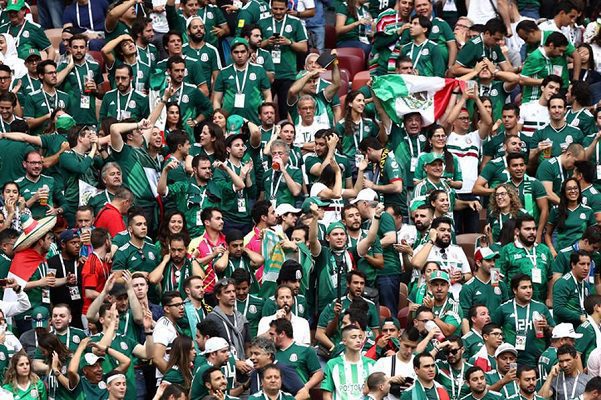 México recibe nueva multa grito homofóbico ante Islandia