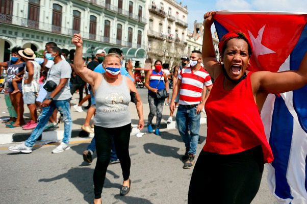EE.UU. impondrá sanciones a funcionarios cubanos por represión en protestas