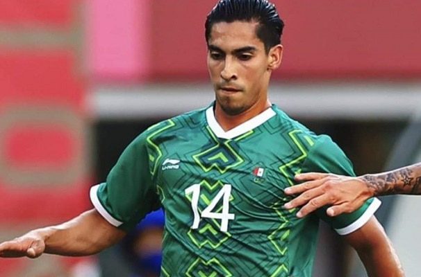 Bordan la bandera de México al revés en uniforme de la Selección Olímpica