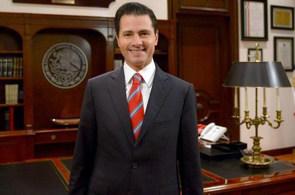 AMLO reitera que se busca enjuiciar a Peña Nieto con consulta popular