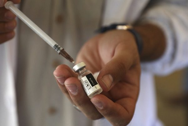 España aplicará tercera dosis de vacuna contra Covid-19