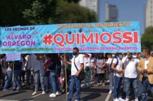 Padres de niños con cáncer protestan en CDMX para exigir medicamentos