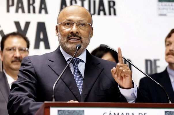 Murió por Covid-19 René Juárez Cisneros, exgobernador de Guerrero y diputado federal