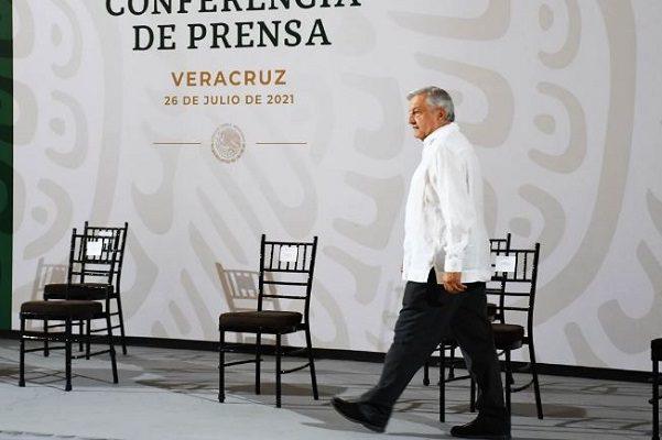 AMLO anuncia que aumentarán a 500 los cuarteles de la GN en todo el país