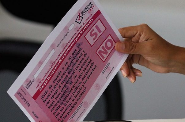 Subcomandante Marcos, de EZLN, llama a participar en la consulta popular