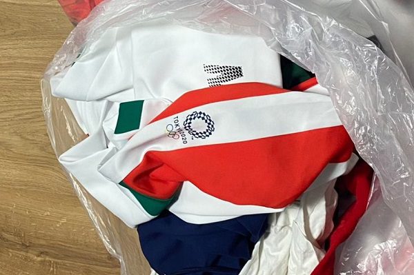 Jugadoras mexicanas de softbol tiraron uniformes; podrían ser expulsadas