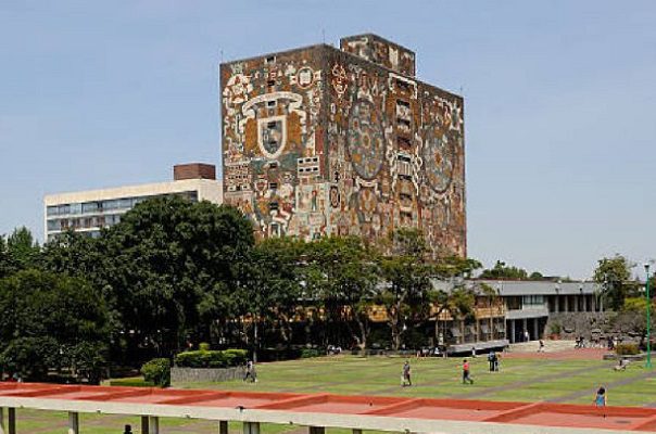 UNAM anuncia que regreso a clases será solo con tres semanas en semáforo verde