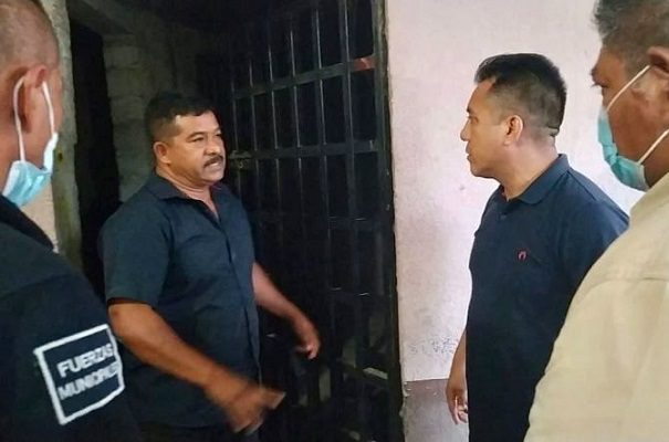 Liberan a alcalde en Oaxaca para que sea investigado por malversación de fondos