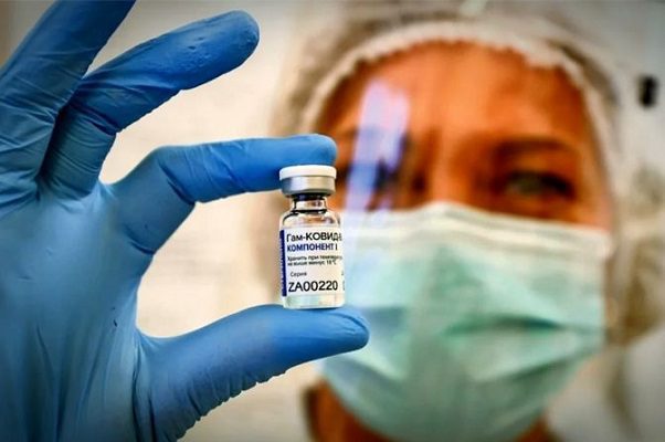 Combinación de vacuna de AstraZeneca con Sputnik es segura, asegura Rusia