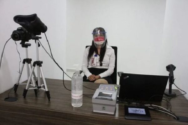 Es oficial. Burócratas regresan a oficinas en agosto