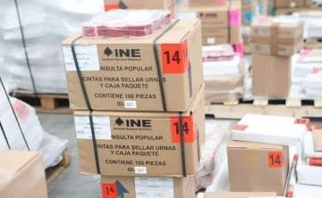 INE empieza repartición de papelería para consulta popular