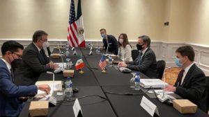 Conversa Ebrard con el secretario Blinken sobre cooperación México-EU
