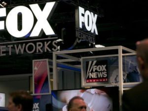 Multa de un millón de dólares a Fox News por acoso sexual