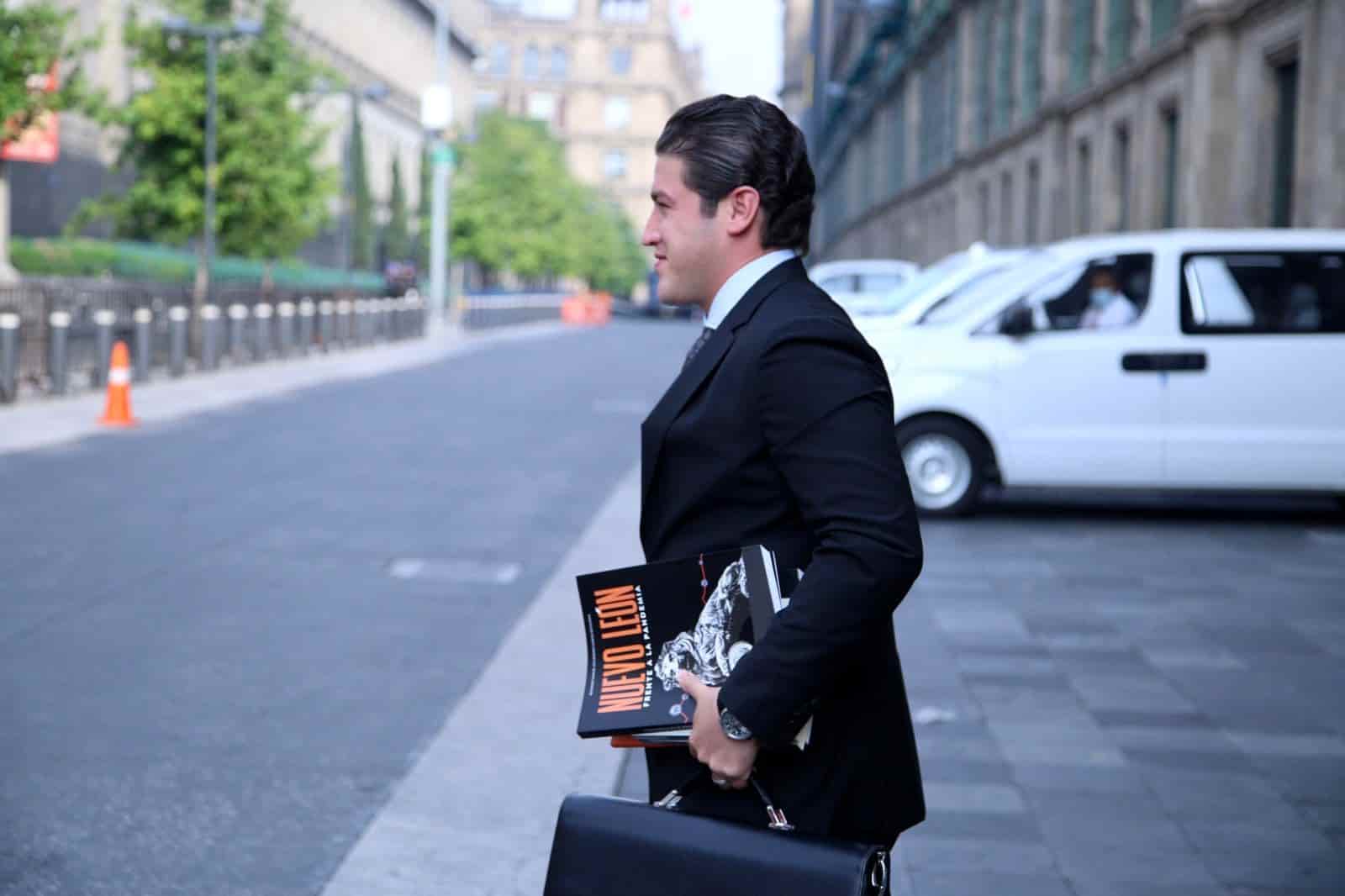 Asegura Samuel García que en reunión con AMLO no se trató investigación en su contra