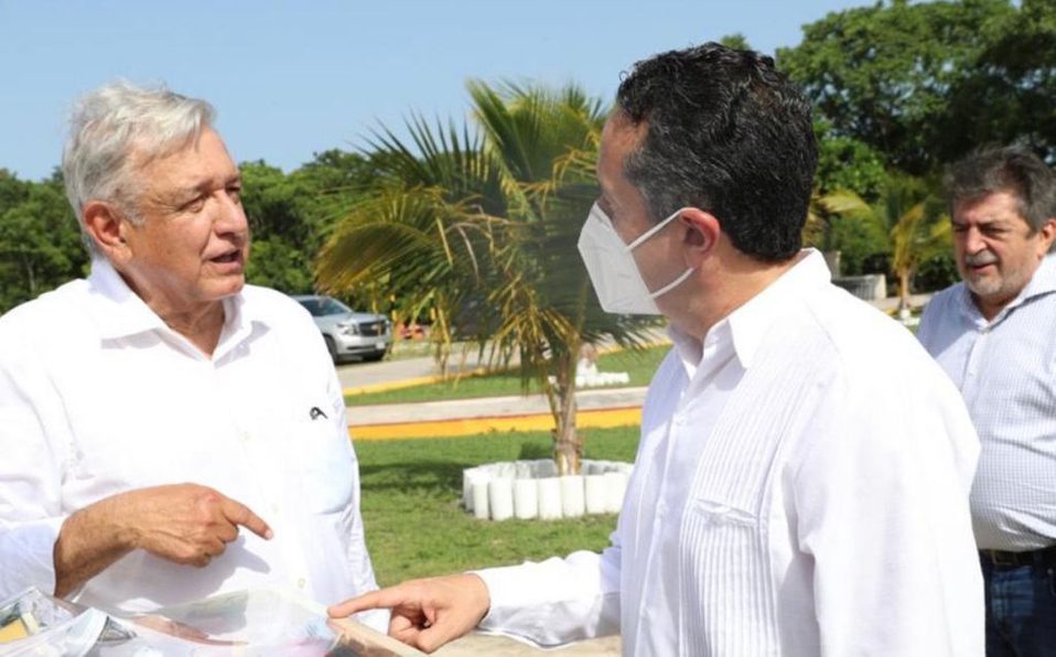 AMLO y gobernador de QRoo supervisan avance de Tren Maya