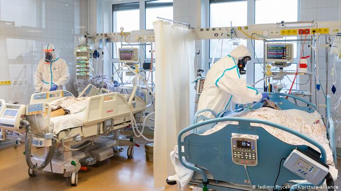 Sube Nuevo León a 71% de ocupación hospitalaria en tercera ola de covid-19