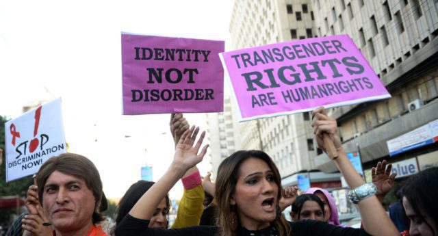 Primera escuela para personas transgénero en Pakistán