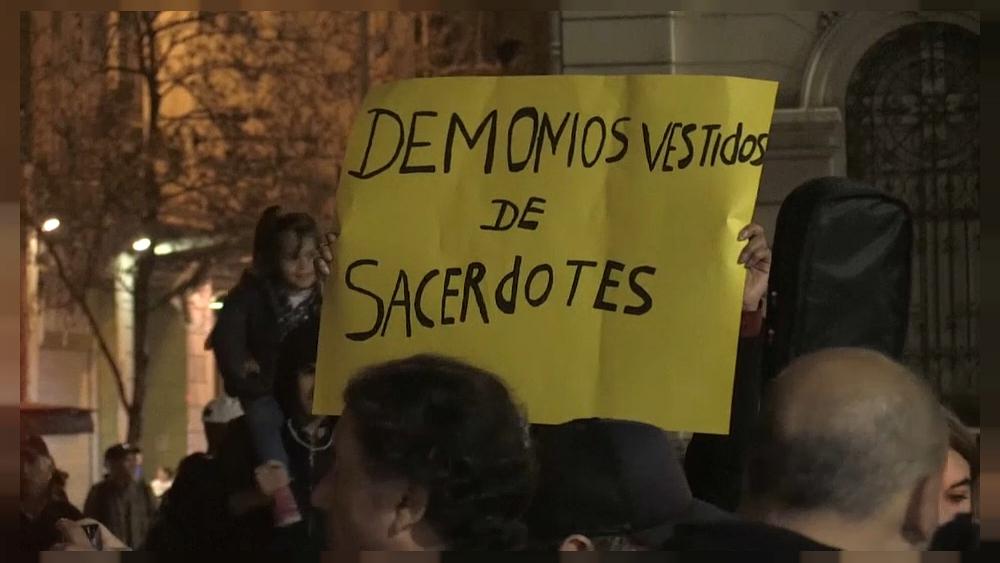 Pide Vaticano solo seis años de prisión para cura que abusó de un menor