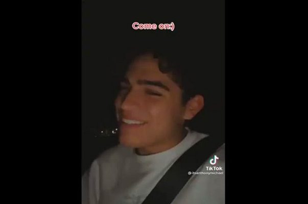 Mueren dos tiktokers tras ataque en cine que proyectaba ‘La purga por siempre’