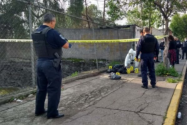 Abandonan restos humanos cerca del penal de Barrientos, en Tlalnepantla