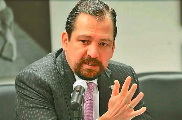 José Luis Vargas presenta controversia ante SCJN por destitución
