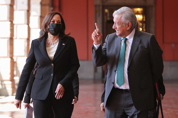 AMLO hablará con Kamala Harris sobre migración, vacunas y reapertura de la frontera