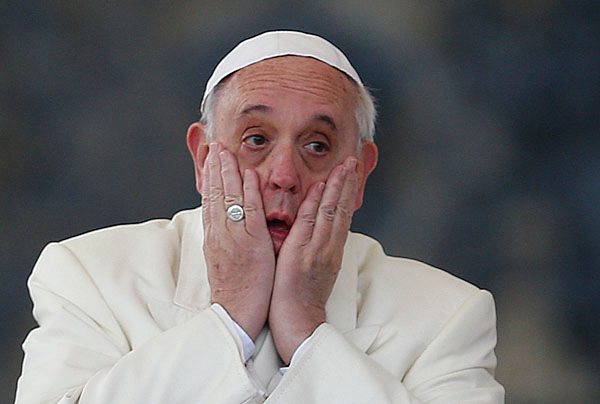 Envían al Papa Francisco una carta con tres balas