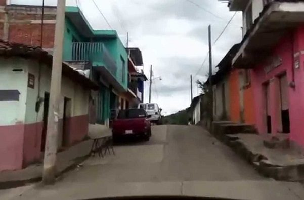 ¡Auxilio! Párroco de Coalcomán pide ayuda ante presencia del crimen organizado