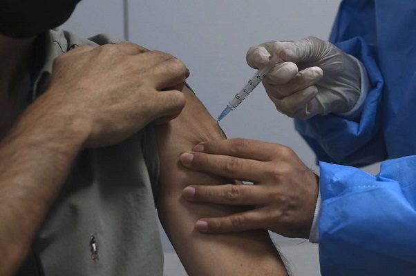 OMS se opone a una vacunación obligatoria contra el Covid-19