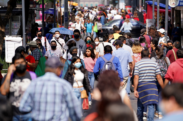 Con reducción de hospitalizaciones, CDMX permanece en semáforo naranja