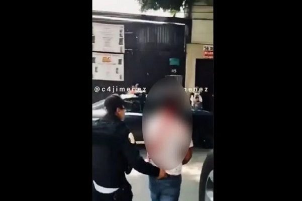 Tras golpiza, asaltante termina con hoyo en la cabeza (IMÁGENES FUERTES)