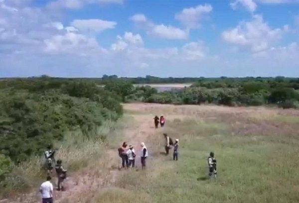 Buscadoras hallan hueso y zapatos de mujer en primer día en La Bartolina