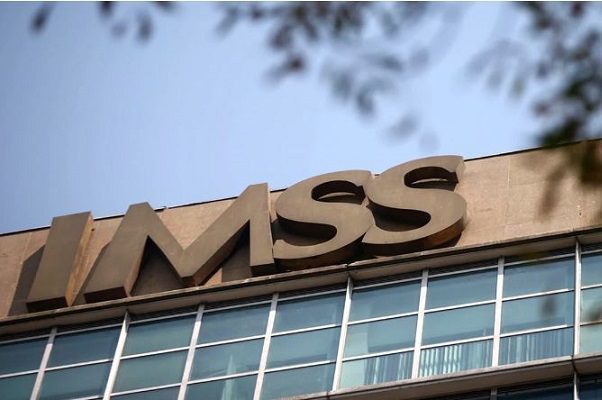 FMF dona casi un millón a IMSS para combatir Covid-19