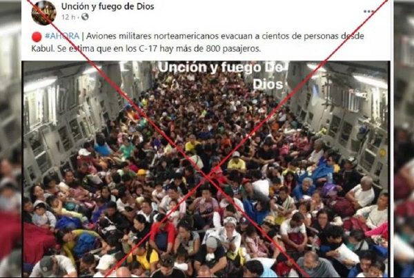 Desmienten foto que muestra a cientos de afganos huyendo de Kabul en avión militar