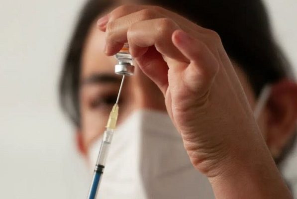 EE.UU. aplicará vacuna de refuerzo a partir del 20 de septiembre