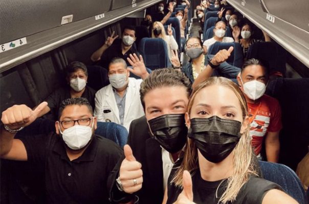 Parte caravana de vacunación contra Covid-19 desde NL hasta Texas