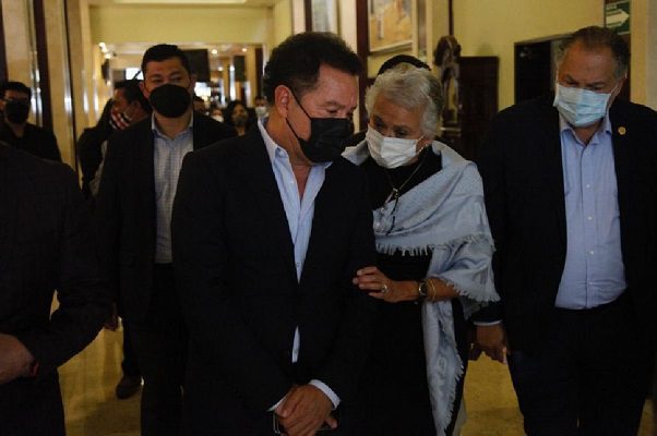 Oposición mantiene rechazo sobre extraordinario para revocación de mandato