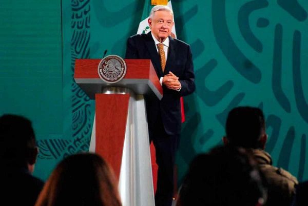 AMLO se deslinda de nombramiento de agregada cultural en España