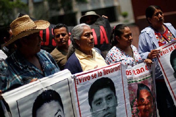 Gobierno se reunirá con padres de los 43 la próxima semana