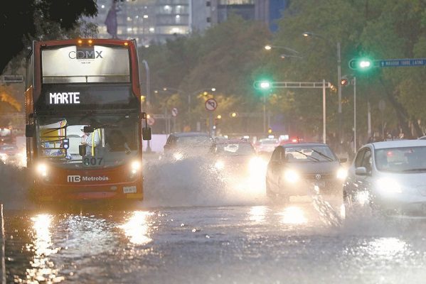 Huracán "Grace" provocará lluvias fuertes en CDMX este fin de semana