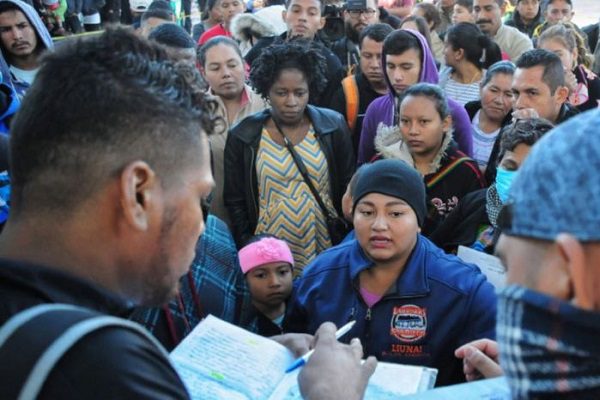 Corte de Apelaciones en EE.UU. niega retrasar regreso de 'Quédate en México'